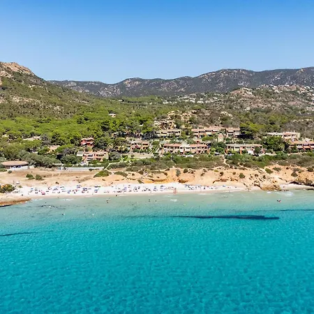 Pinus Village Apartments, 100m To Dom wakacyjny Santa Margherita di Pula