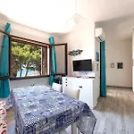בית נופש Casa Turchese, Sea View Beachfront Southsardiniaholidays *