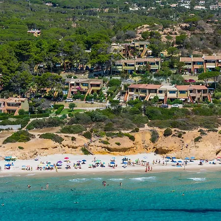 Pinus Village Apartments, 100m To Santa Margherita di Pula